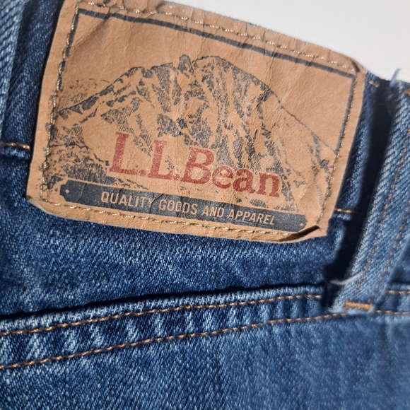 L.L Bean Straight Leg Jean's 36x30 - Picture 6 of 7